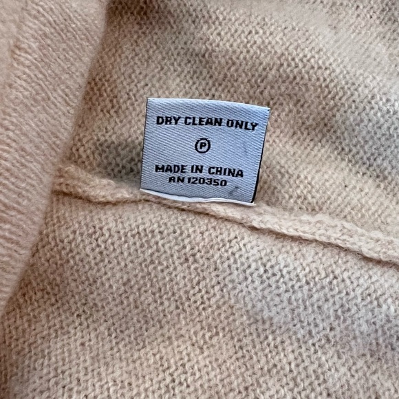 Philosophy 100% Cashmere Sweater - Picture 6 of 6